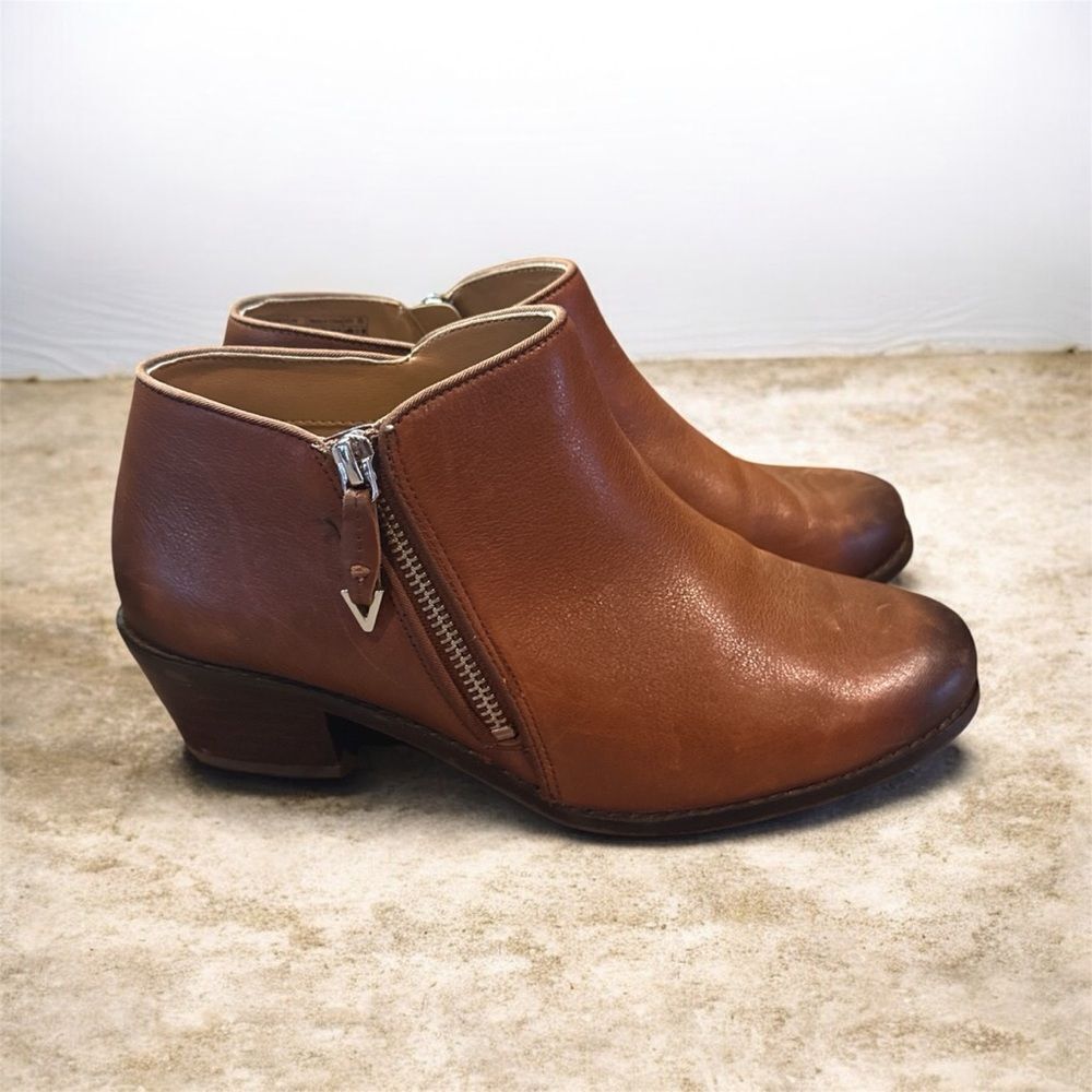 Vionic Tan Leather Jolene Ankle Booties